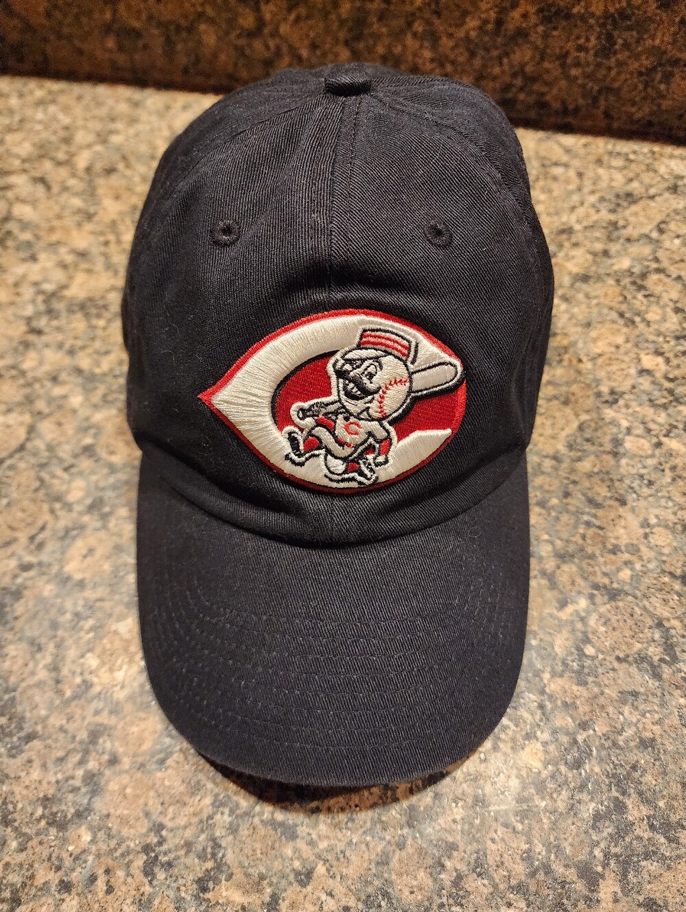 Men's Cincinatti Reds '47 Black Cooperstown Collection Clean Up Hat